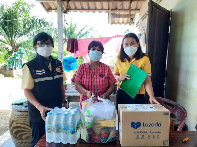 โครงการเยี่ยมบ้าน เยี่ยมใจ ห่วงใยสุขภาพ "เยี่ยมบ้านผู้สูงอายุ ผู้พิการ ผู้ป่วยติดเตียงตำบลชลคราม"